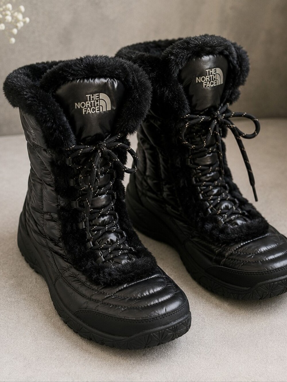 The North Face Women's Black Faux Fur Winter Snow Boots Size 9